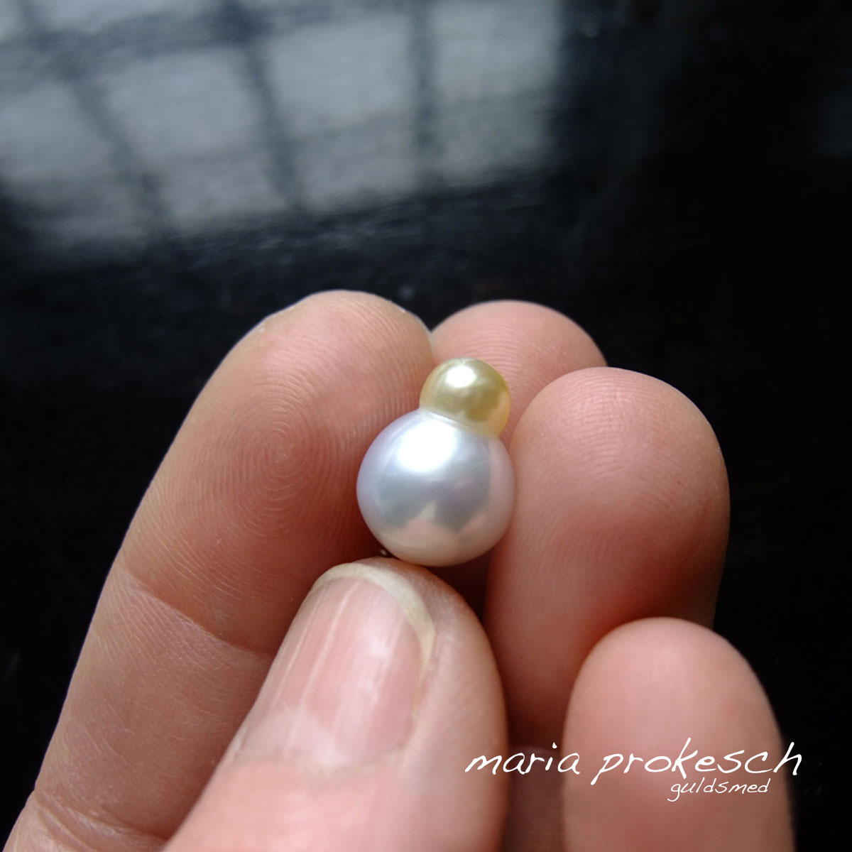 Unika perle vedhæng, en speciel og eksklusiv gave med guld og diamant. 